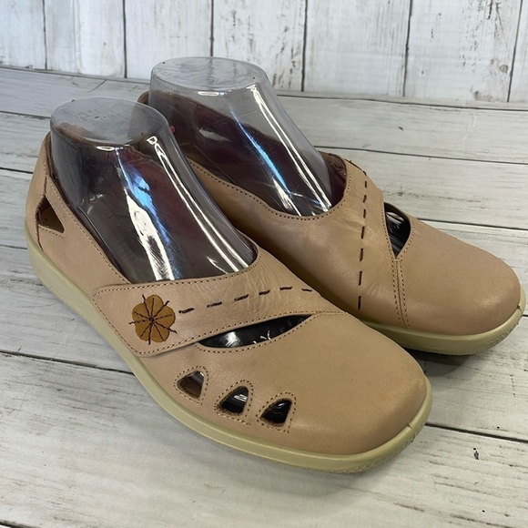 Hotter Made in England Bliss Mary Jane Tan Leather Comfort Shoes - Picture 1 of 9